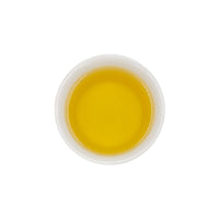 Ein ansprechendes Foto von unserem aufgebrühten BIO Griechischen Bergtee Easy Mind in einer Tasse.