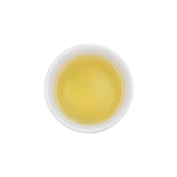 Ein ansprechendes Foto von unserem aufgebrühten Oolong Tee Sunbeam in einer Tasse.