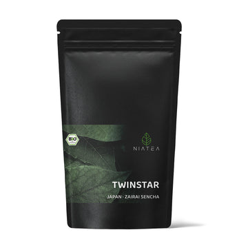 Ein ansprechendes Foto unserer Teeverpackung für den Grünen BIO Tee Twinstar Sencha.